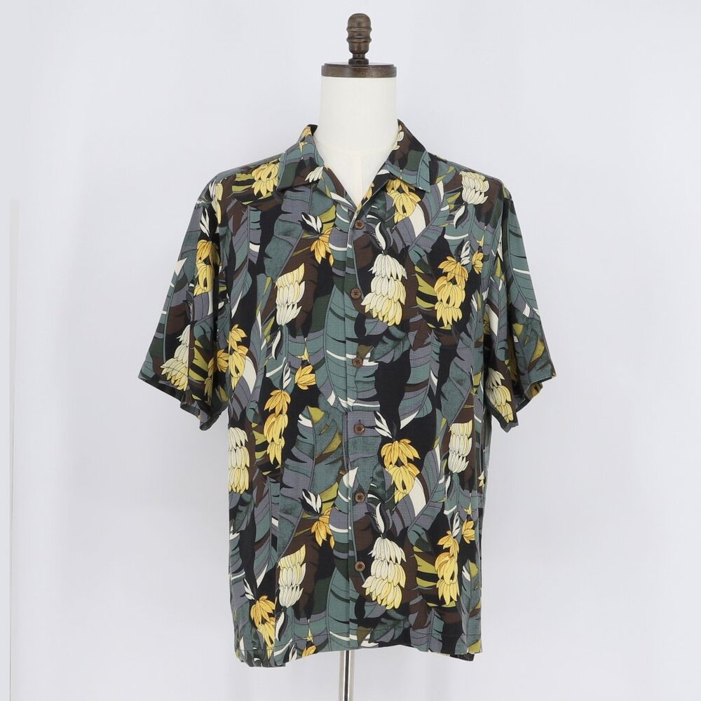TOMMY BAHAMA 100% Silk Shirt Short Sleeve Hawaiian Floral Pattern Size L